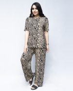 ست تیشرت یقه گرد و شلوار ویسکوز طرحدار