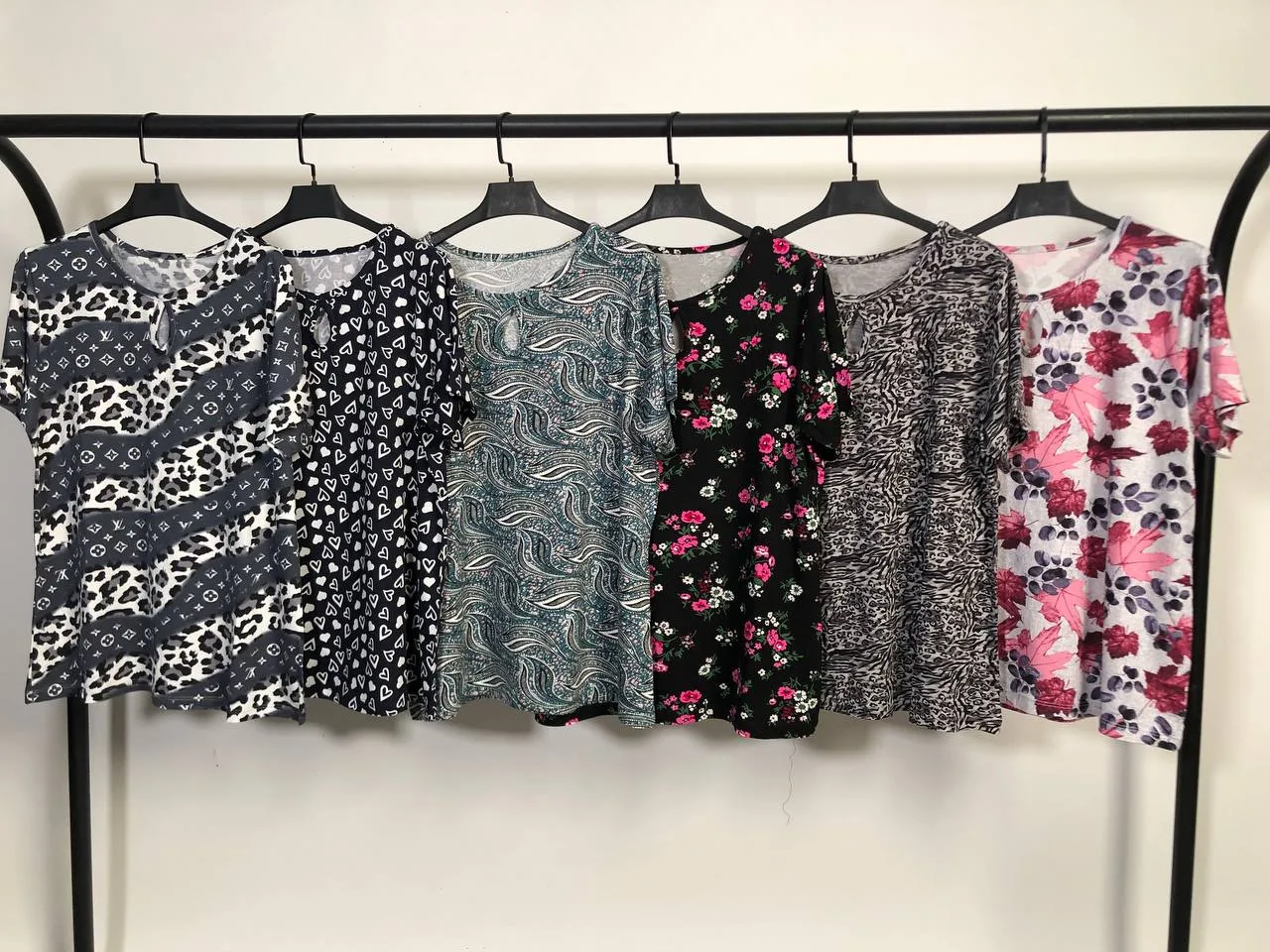 تیشرت ویسکوز یقه اشکی پک طرح بندی پنجم