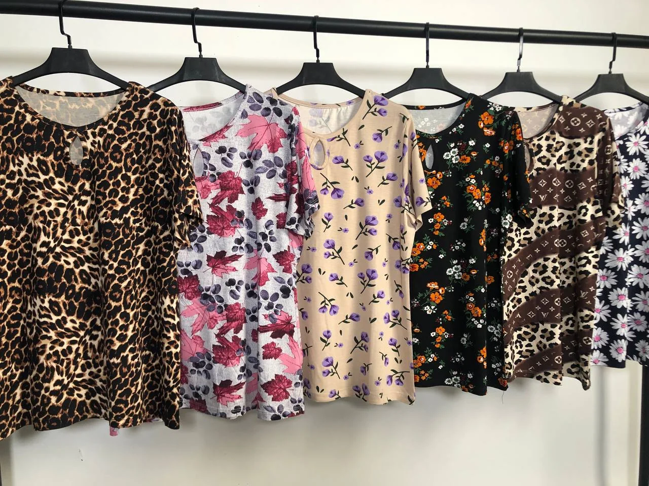 تیشرت ویسکوز یقه اشکی پک طرح بندی چهارم