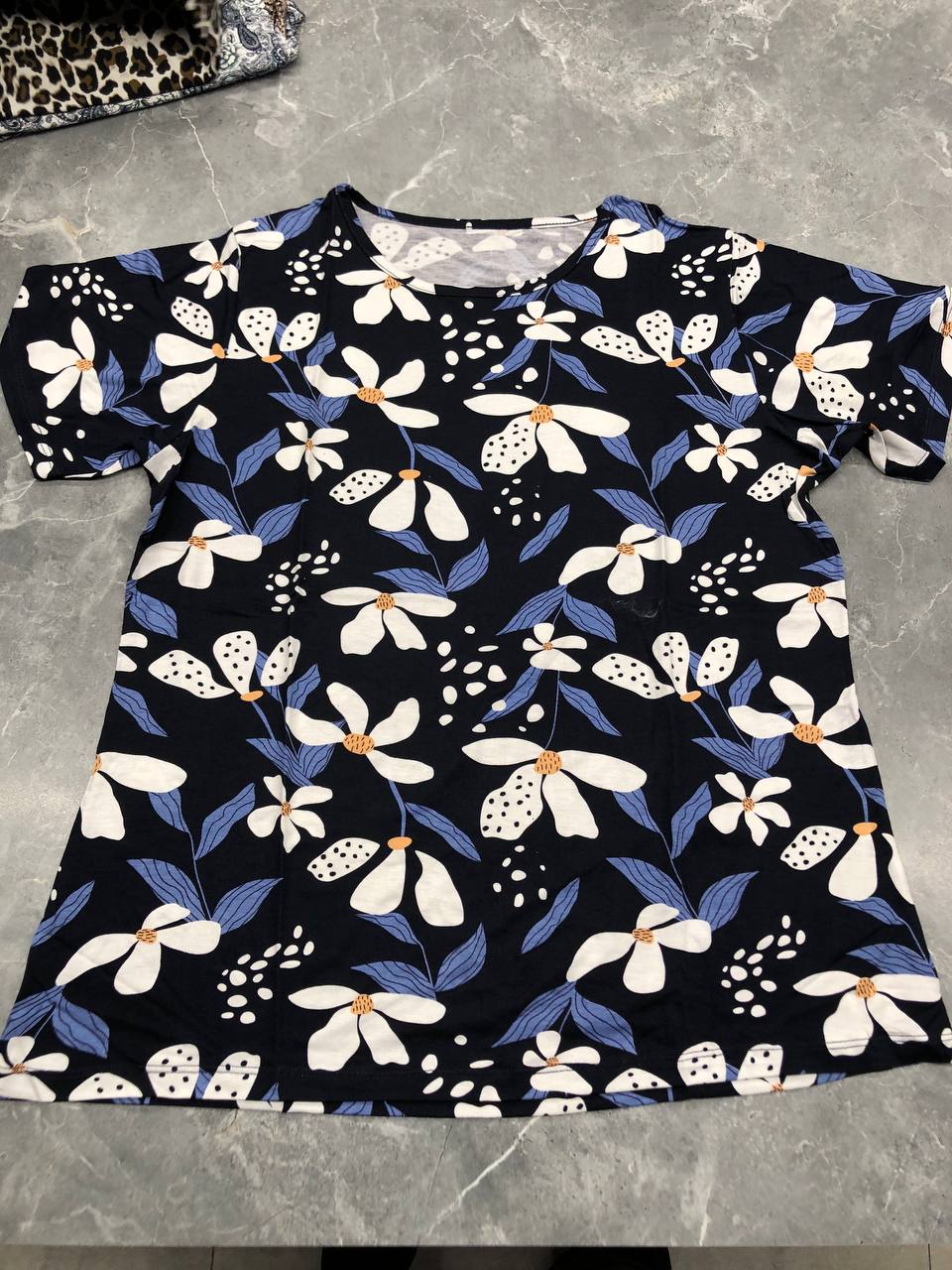 تیشرت ویسکوز یقه گرد تیشرت ویسکوز یقه گرد