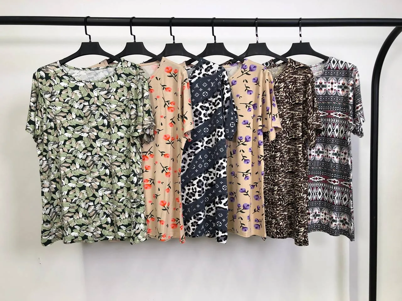 تیشرت یقه گرد پک طرح بندی نهم