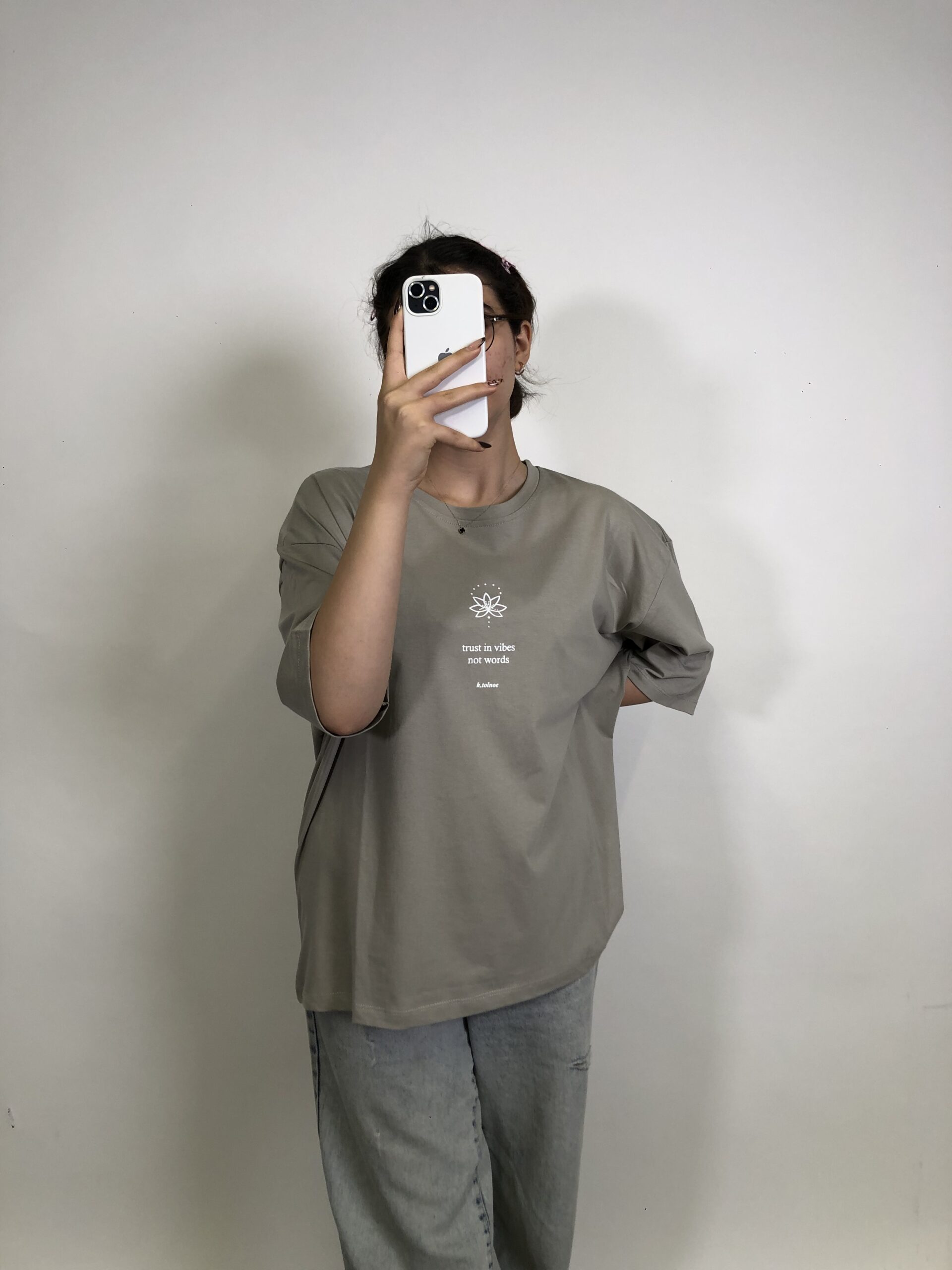 تیشرت باکسی no trust vibes تیشرت باکسی no trust vibes